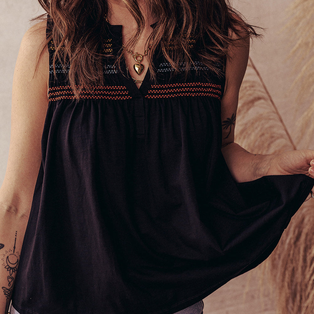 Shirred V Neck Sleeveless Top