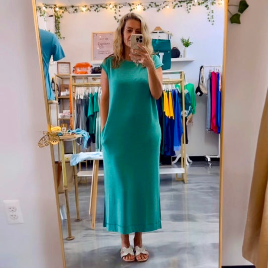 Sleeveless Pocket Midi T-Shirt Dress (Green)