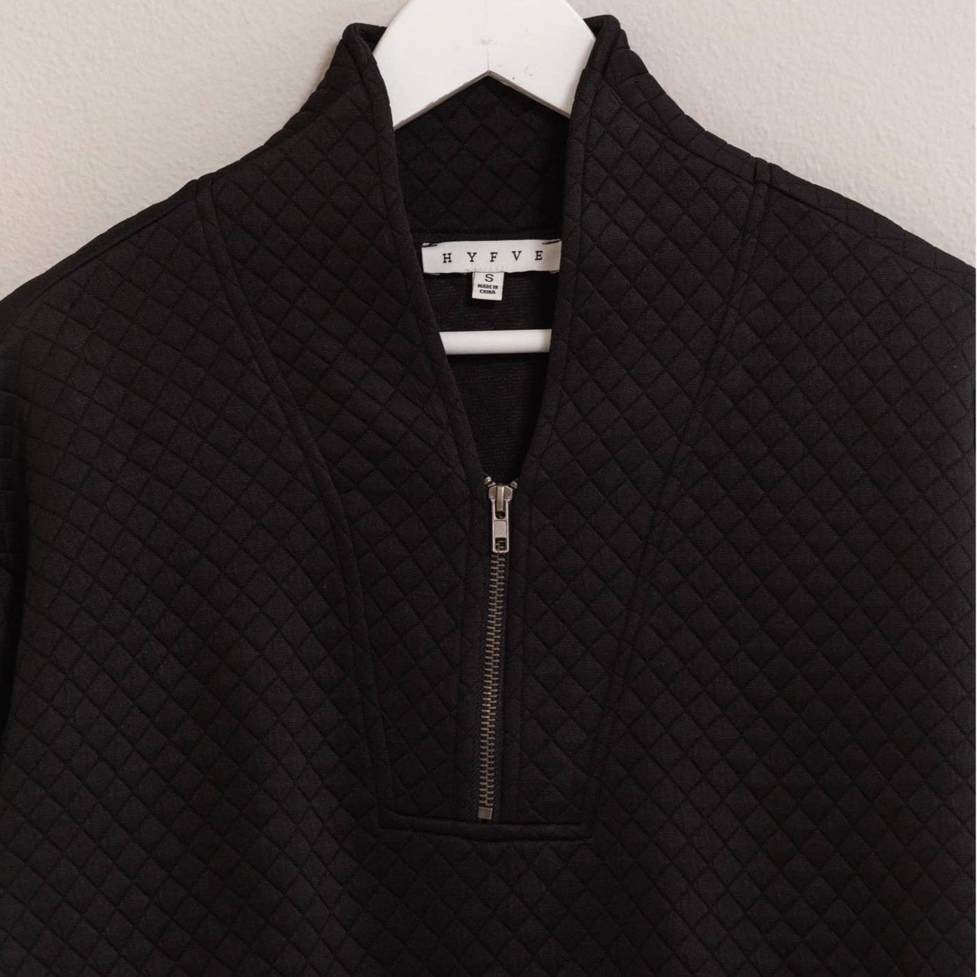 Quilted Half Zip Pullover (Black)