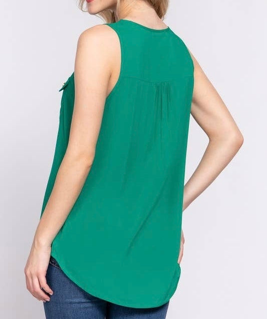 Scoop Neck Buttoned Top (Green)