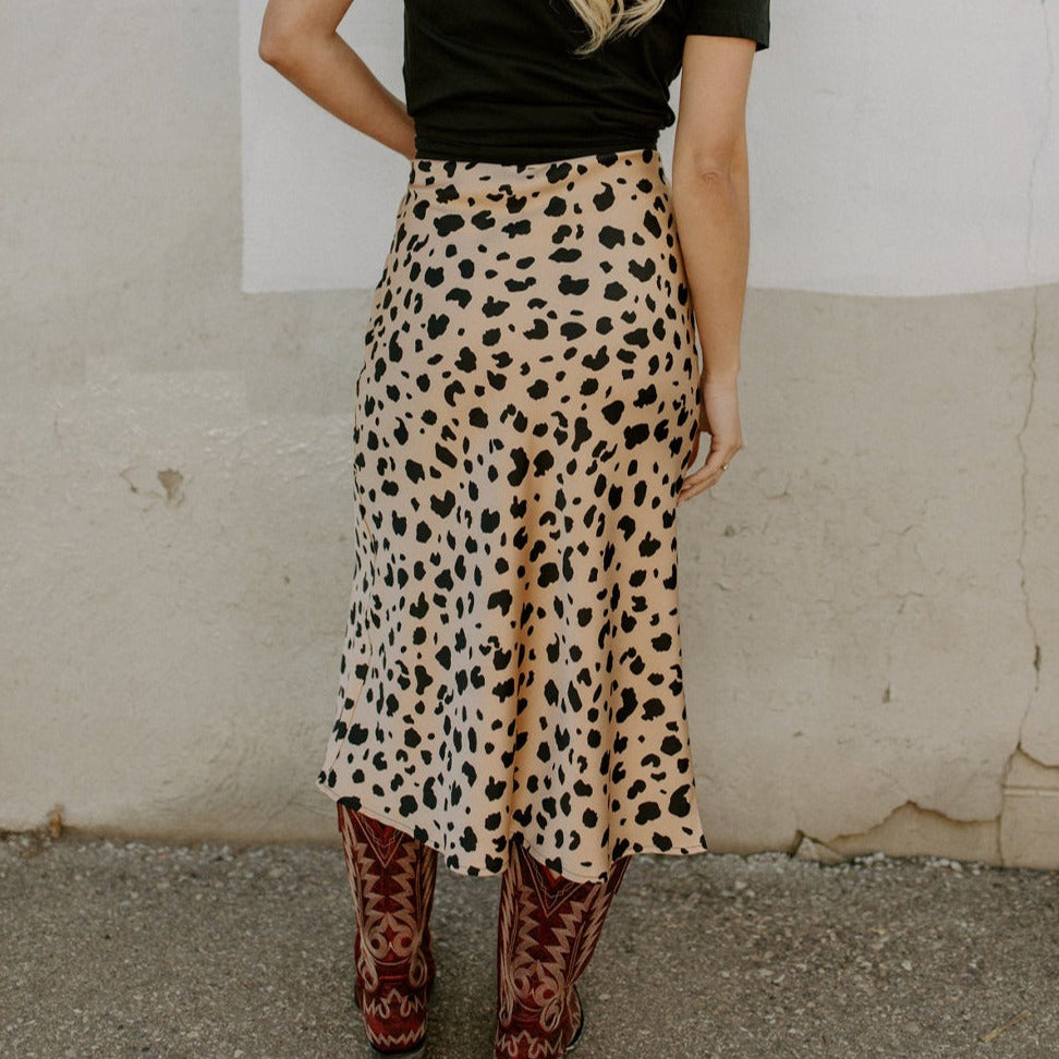 Leopard Printed Split Hem Skirt