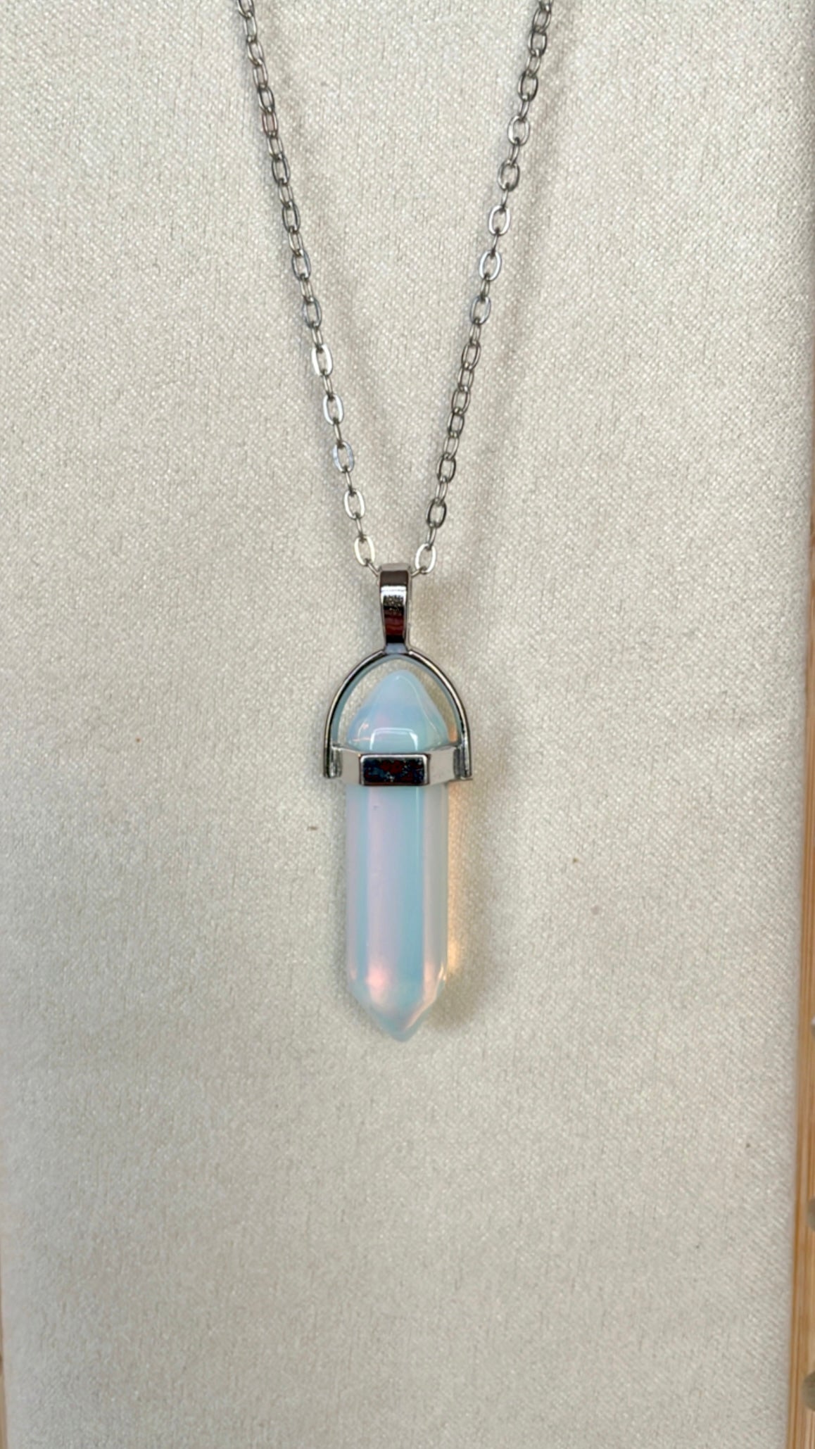 Opaque Pendant Necklace (Silver)